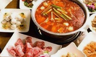 异瞳娱乐君vs92岁超模：同是娱乐圈，看点却大不同