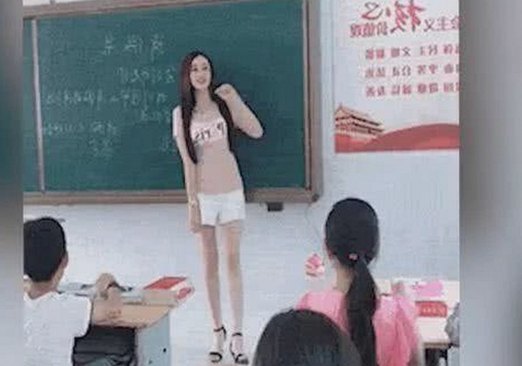 深喉大赛第三期引发网友热议：奖金激励与争议并存